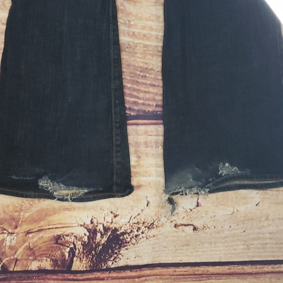 ❤️5/$25 Bullhead Newport Skinny Flare Jeans - Picture 5 of 7